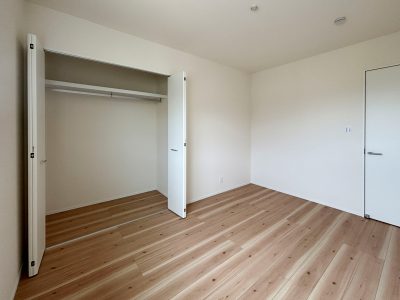ガーデンスクエア柳津町梅松Ⅱ　Ｂ棟