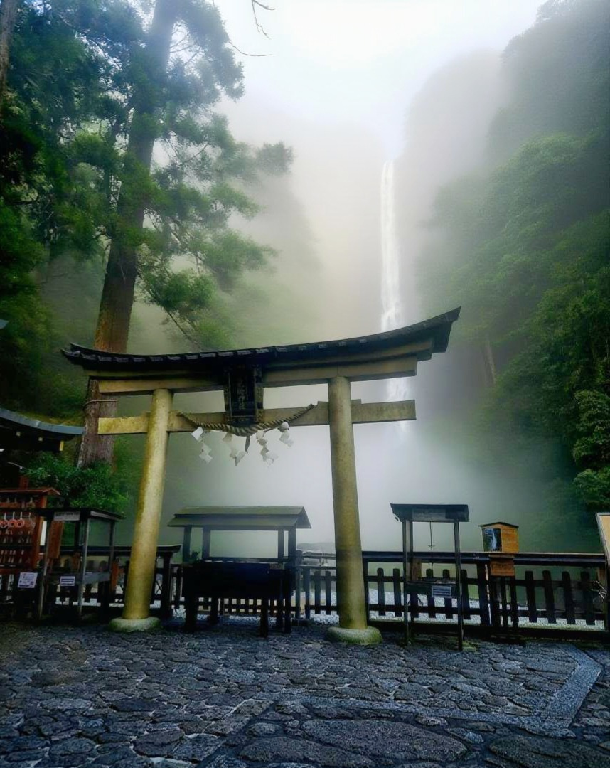 和歌山県にある「那智の滝」 | 社員のつぶやき